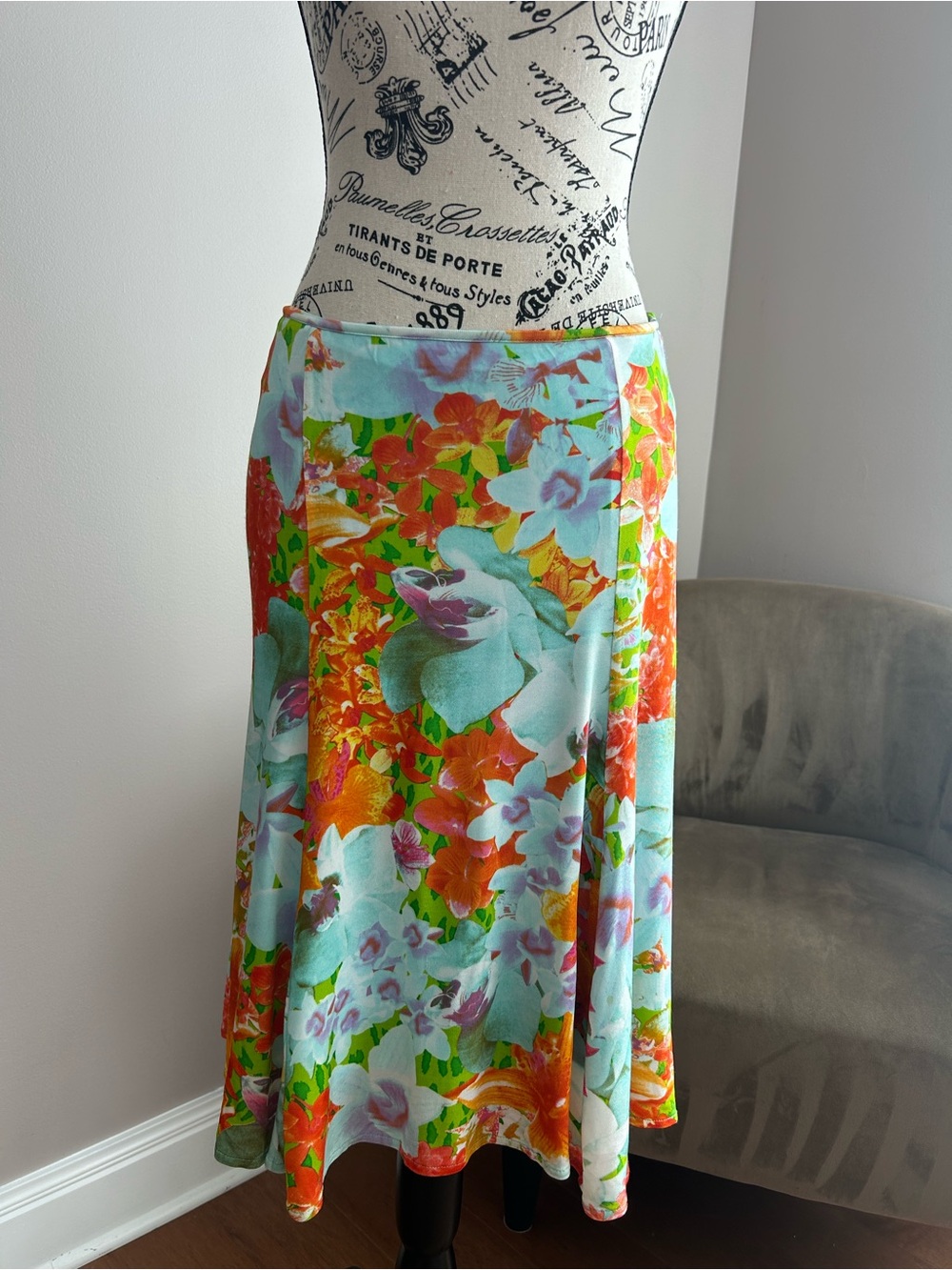 Vintage 2000s Versace Jeans Couture Floral Midi Skirt Made in Italy IT 44 : US M
